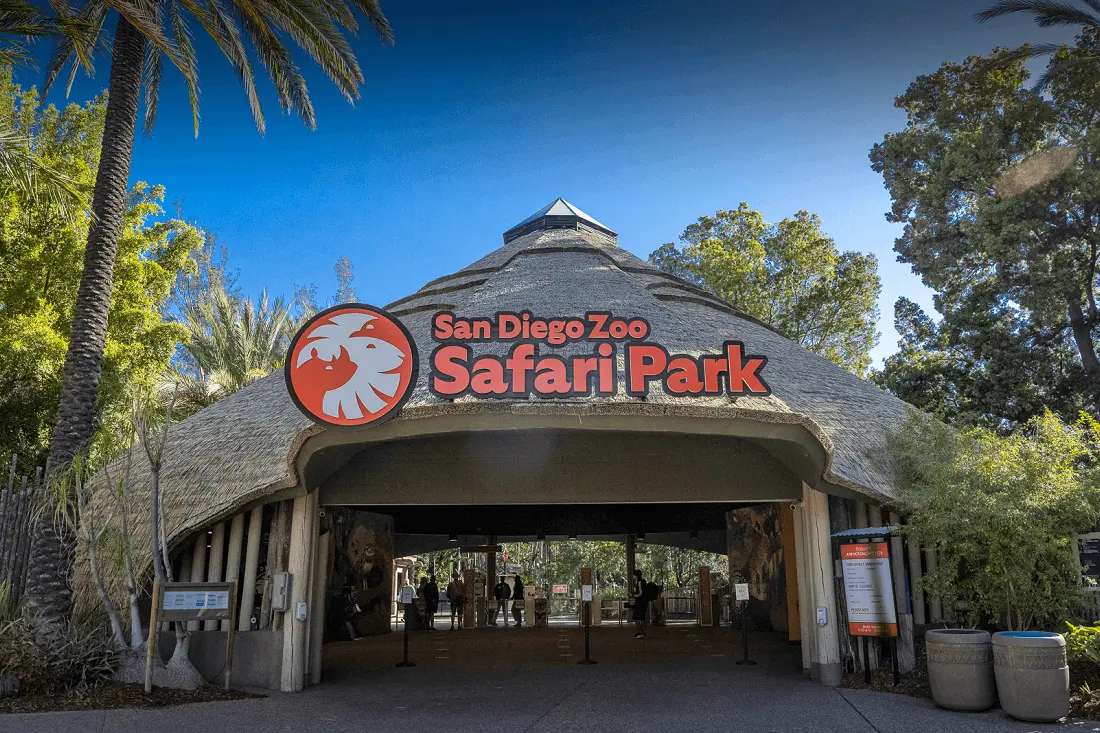 slider - American Butler