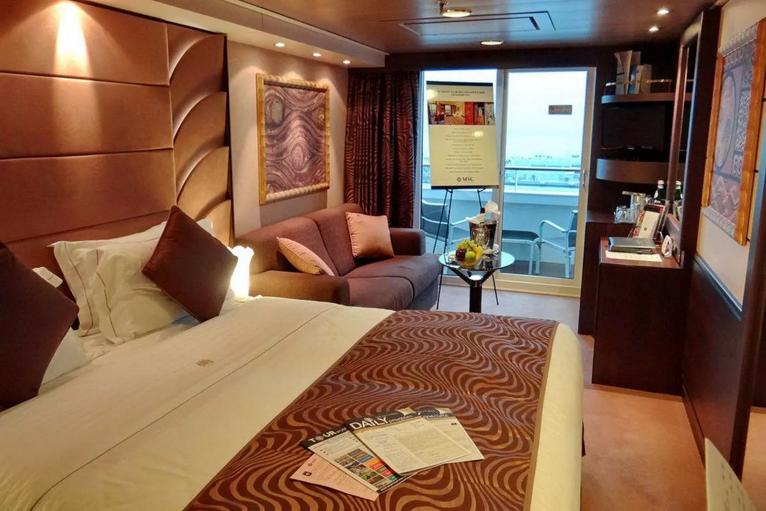 slider - American Butler