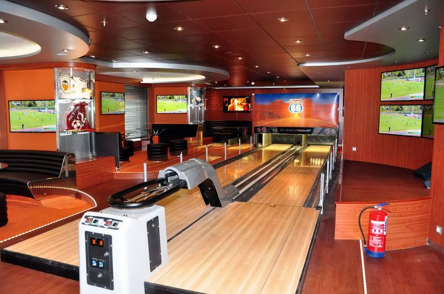 slider - American Butler