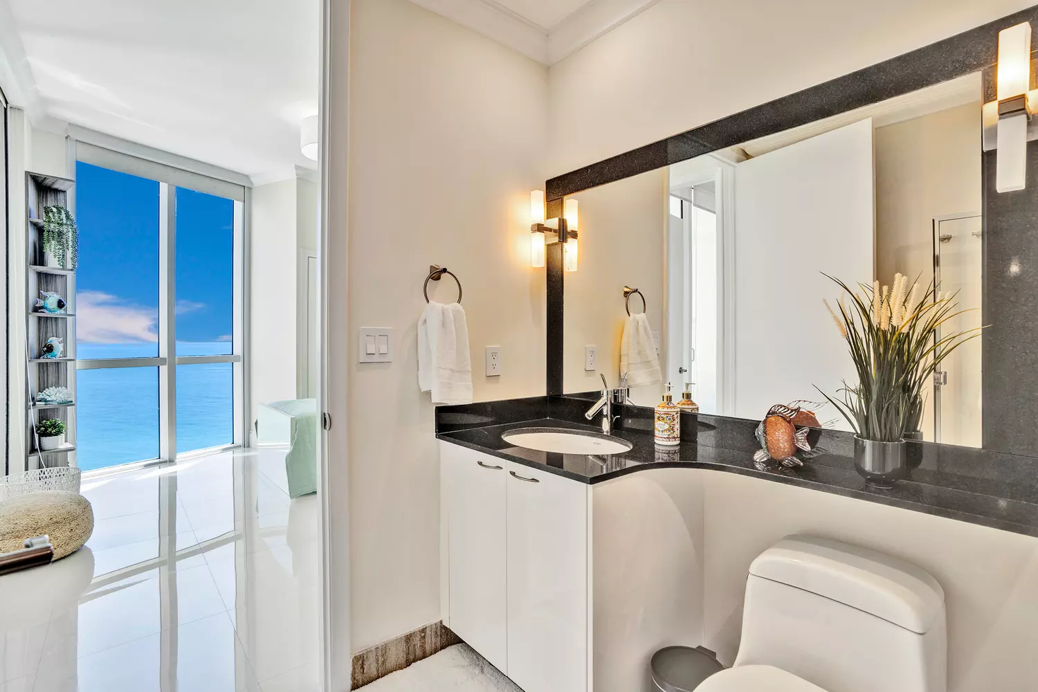 slider - American Butler