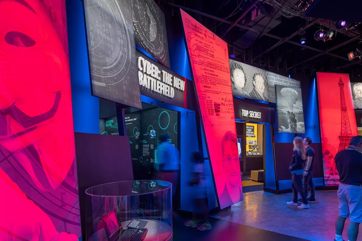 slider - American Butler