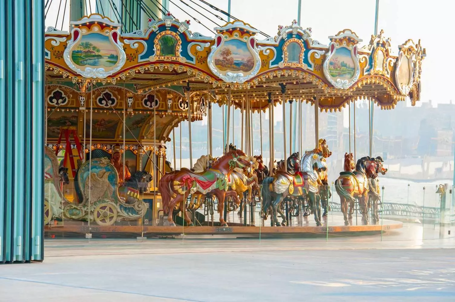 slider - American Butler