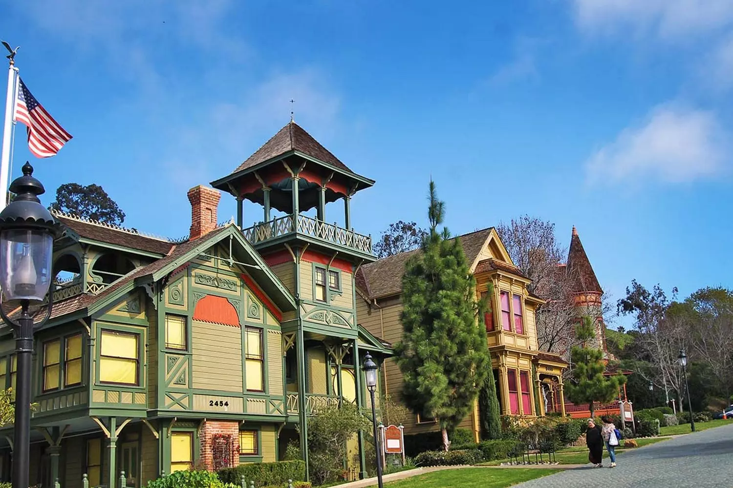 slider - American Butler