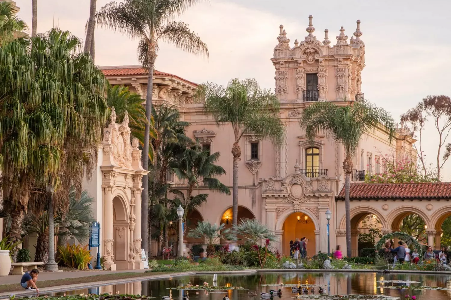 slider - American Butler