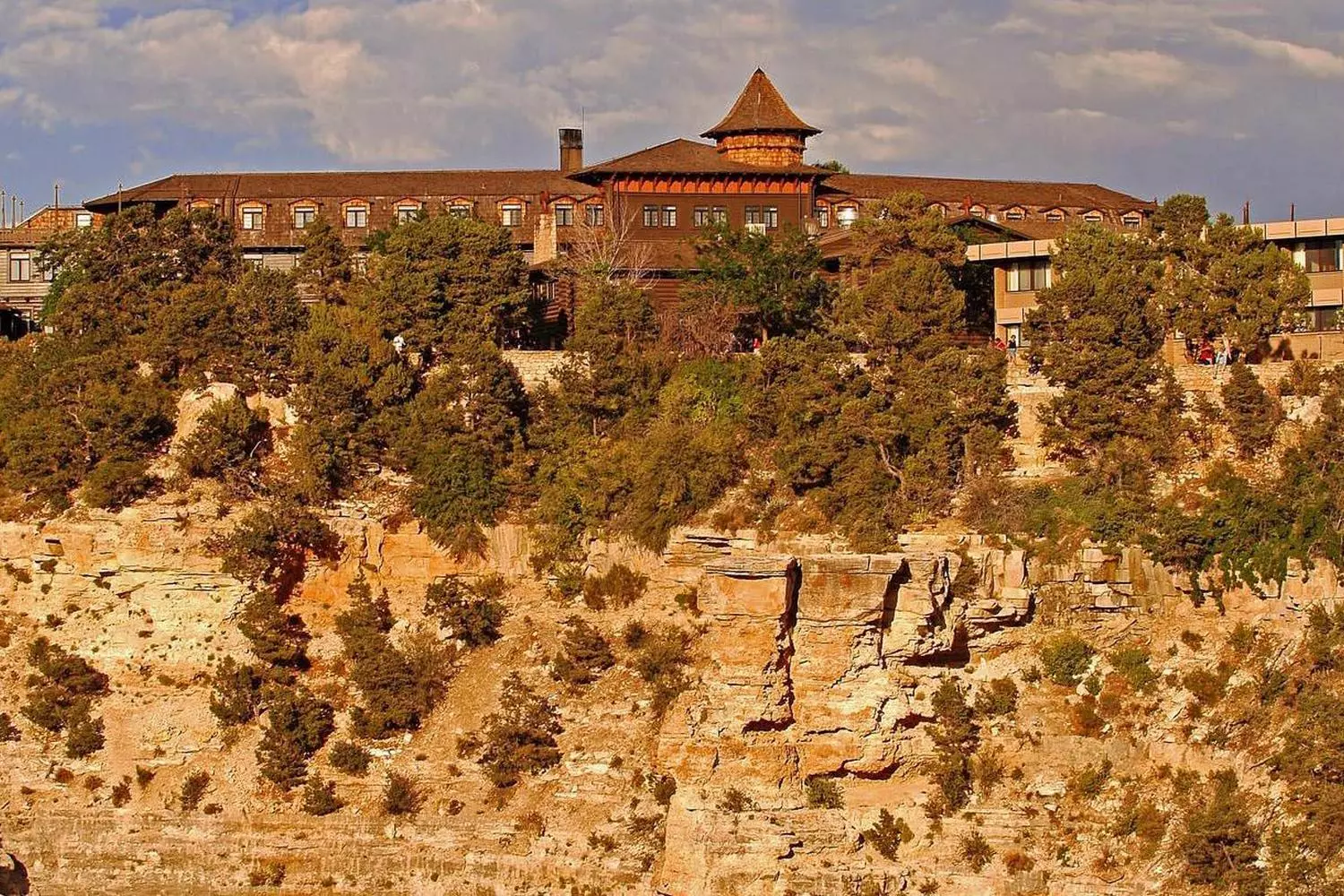 slider - American Butler