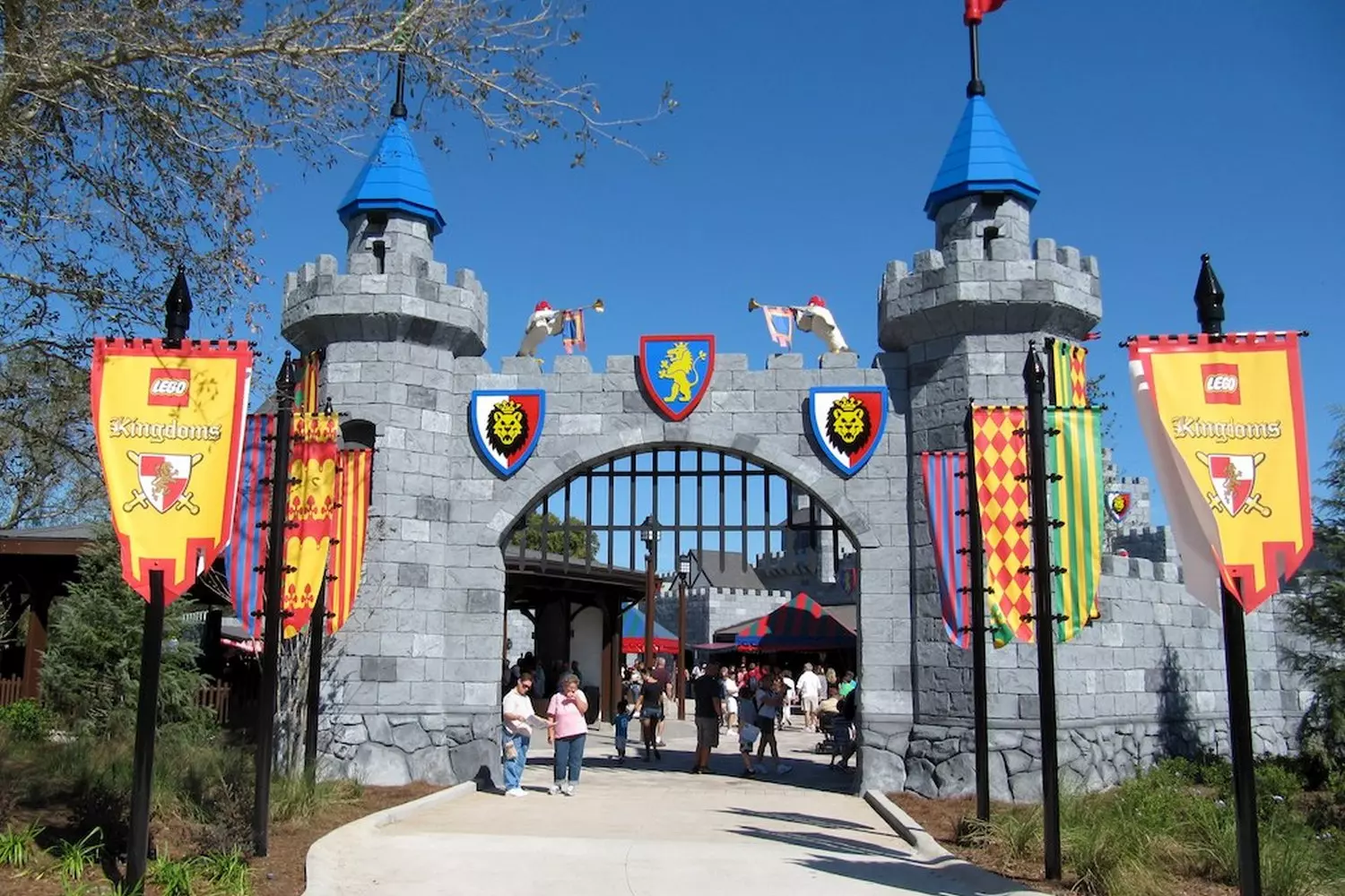 slider - American Butler