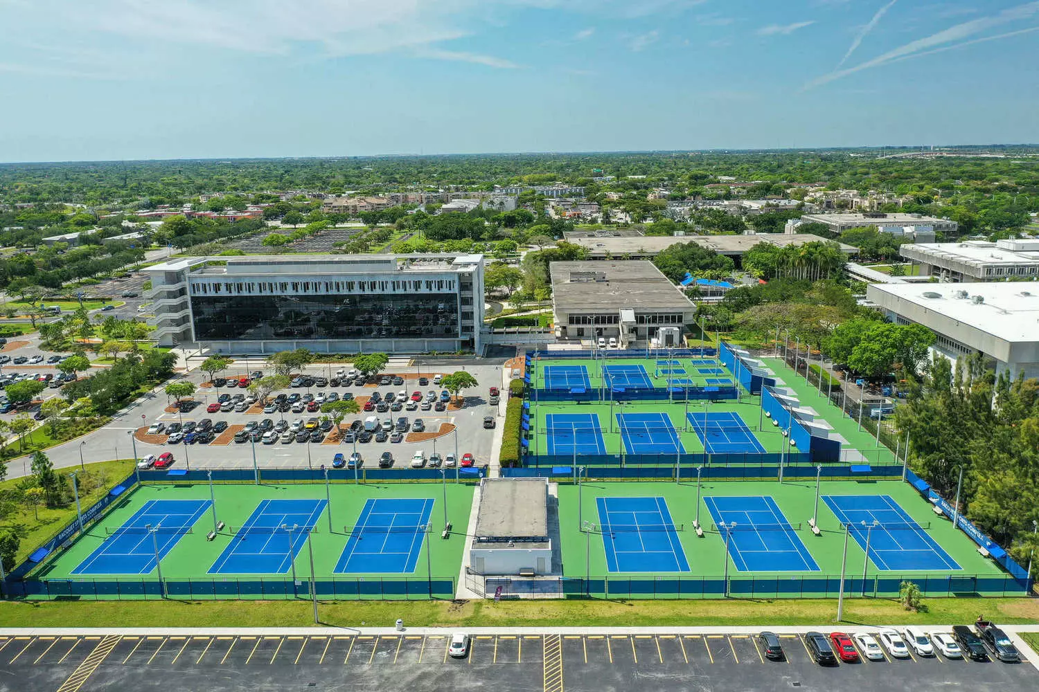 slider - American Butler