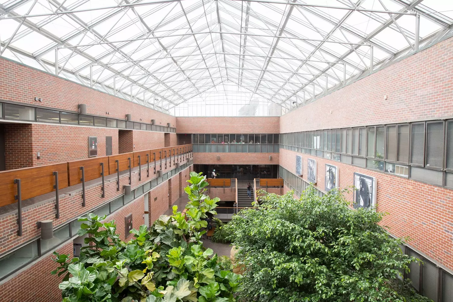 slider - American Butler