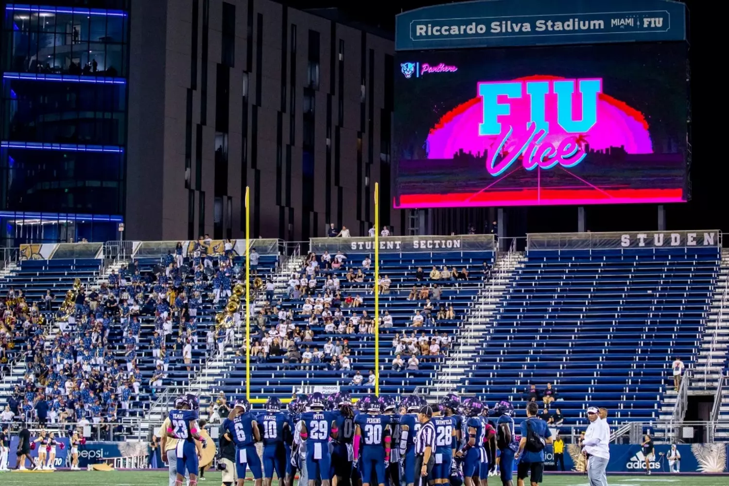 slider - American Butler