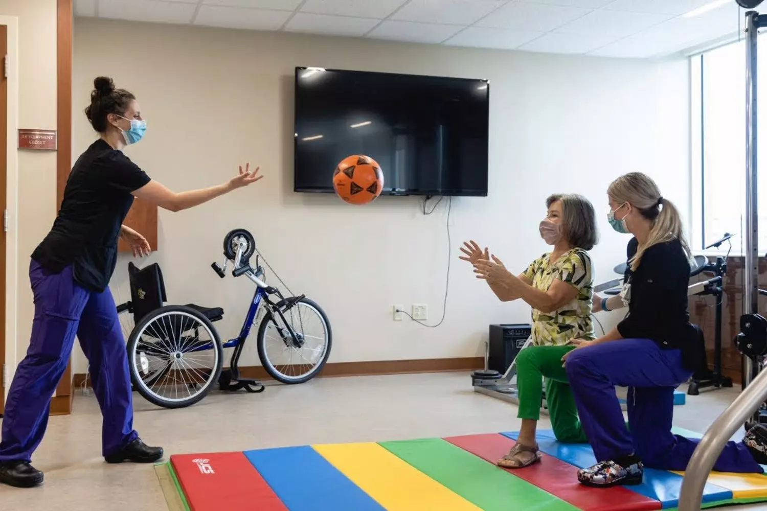 slider - American Butler