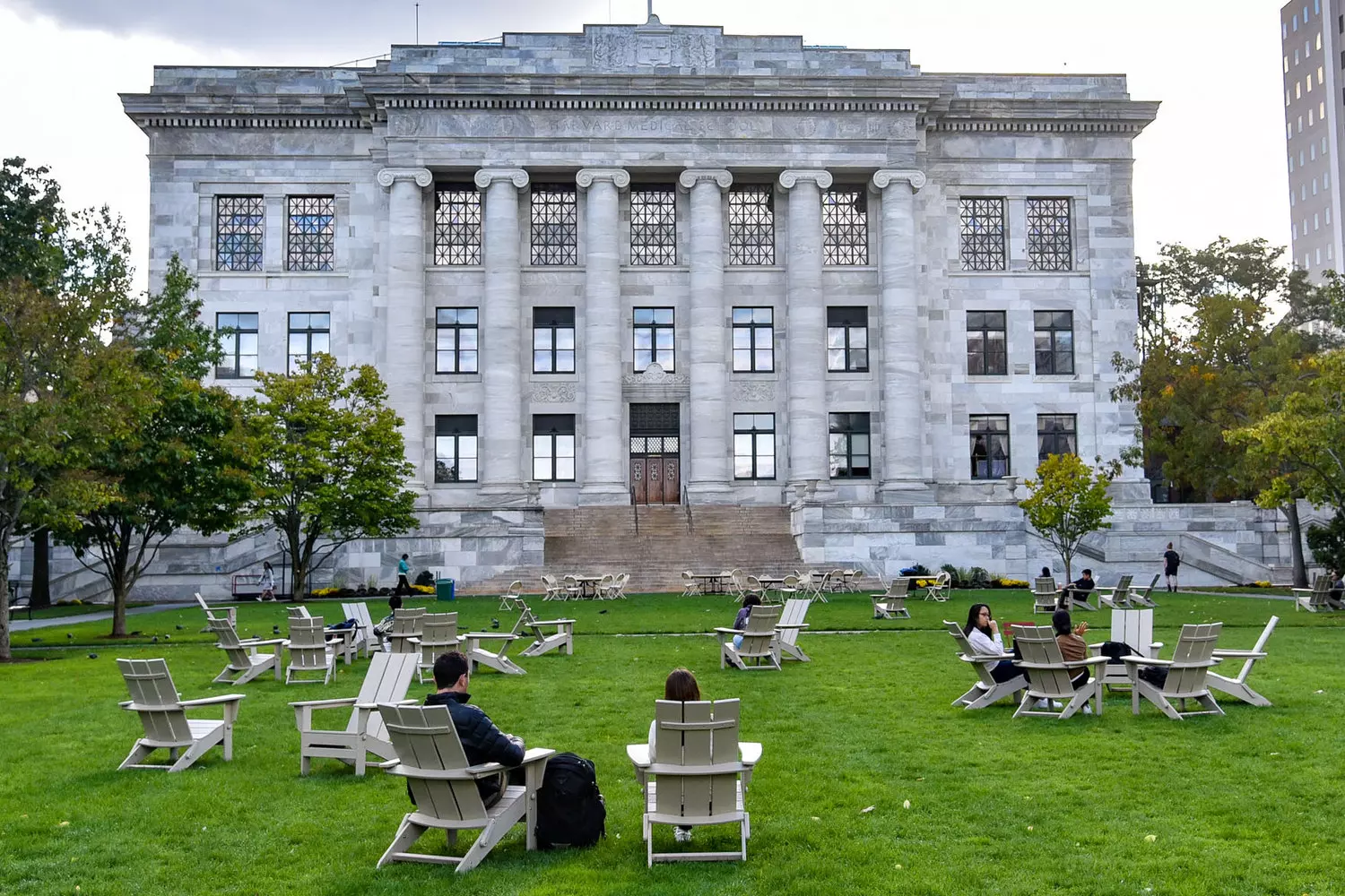 slider - American Butler