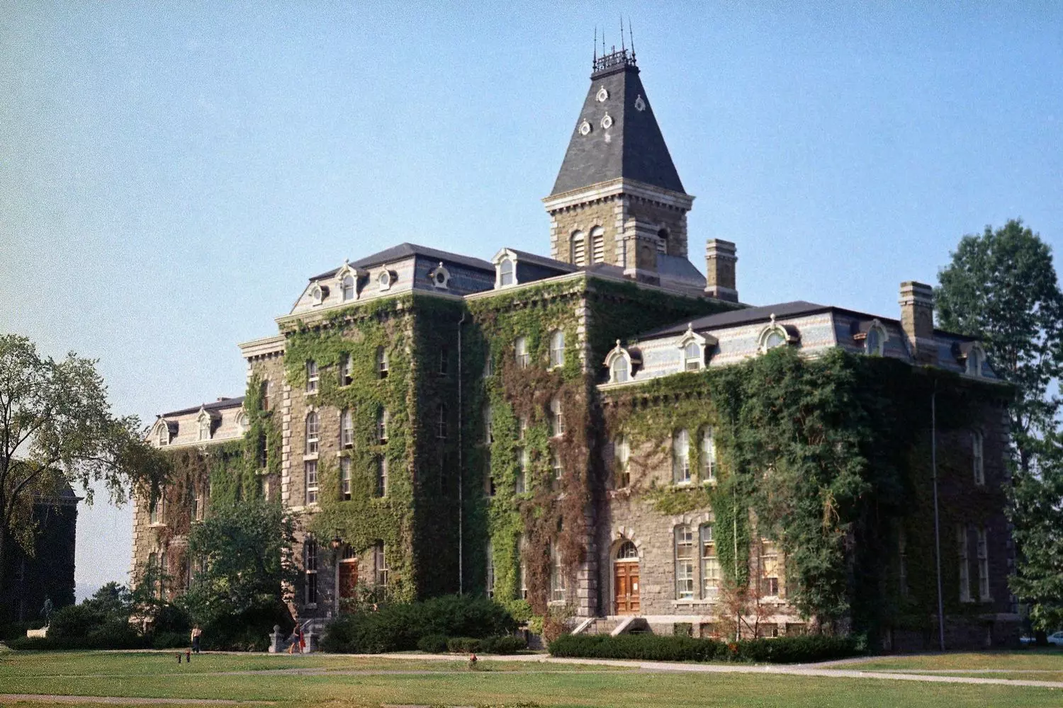 slider - American Butler