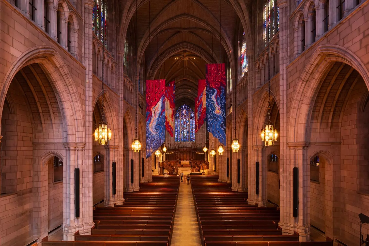 slider - American Butler