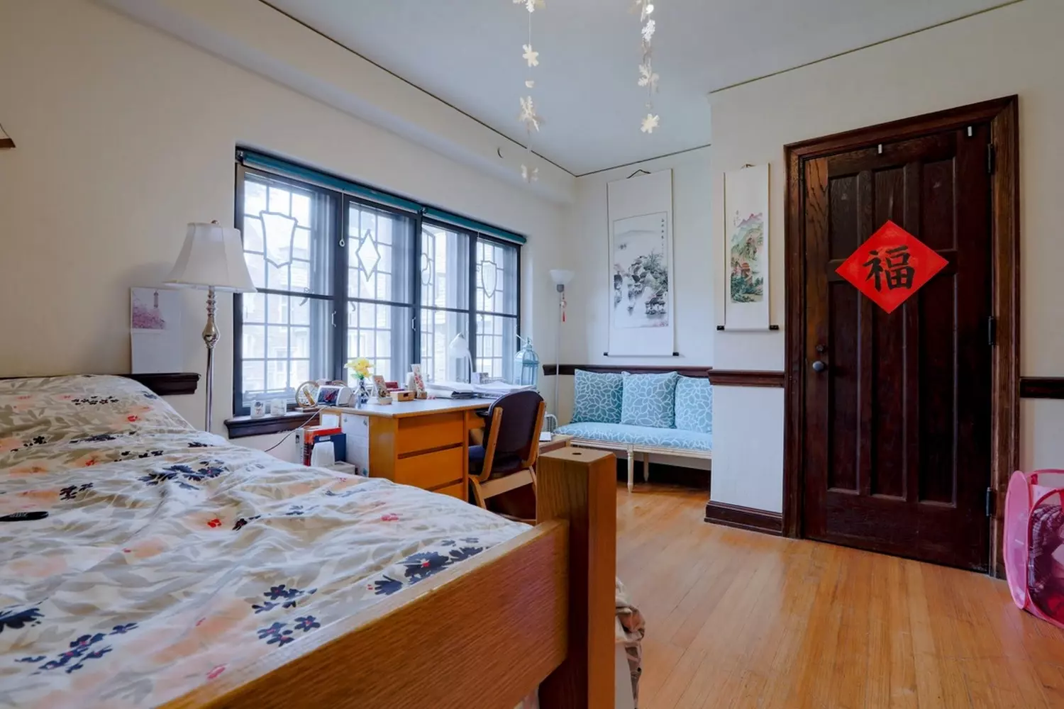 slider - American Butler