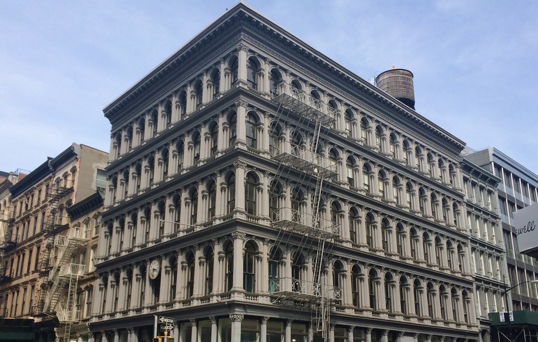 Building in Soho — Tours in the USA — American Butler