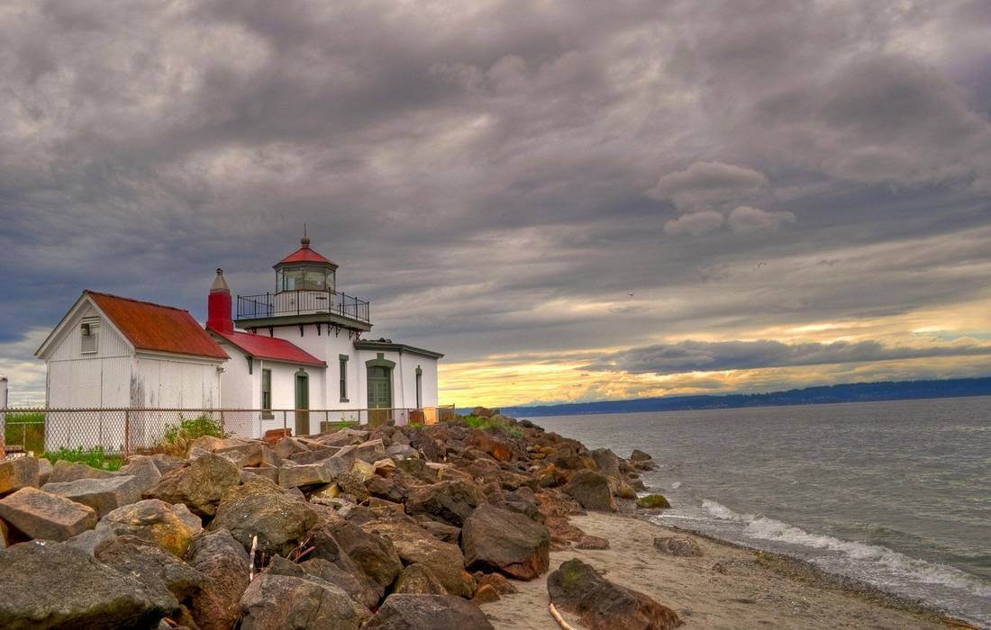 West Point Lighthouse and Coast at Sunset in Seattle — American Butler