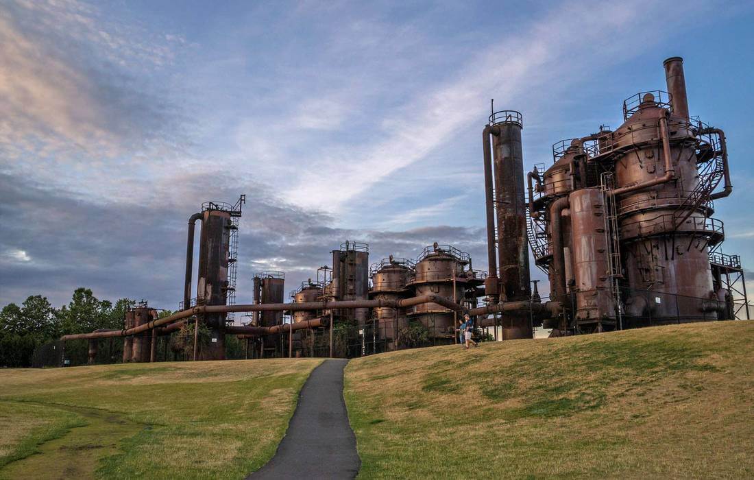 Photo of the trail in Gas Works Park in Seattle — American Butler