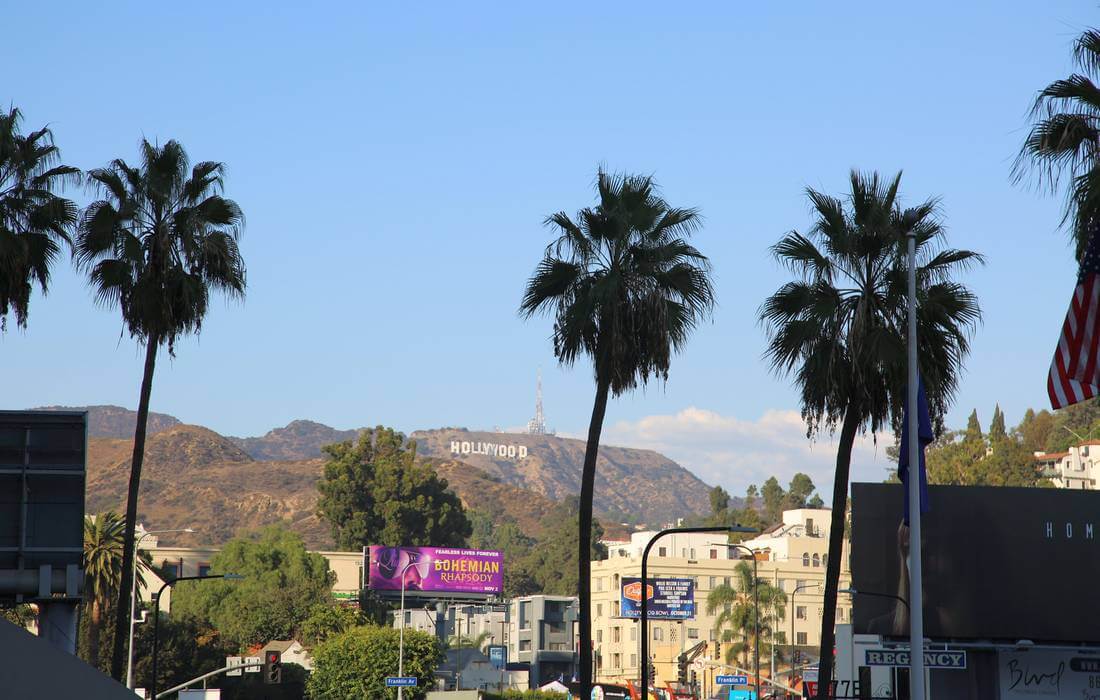 Знак Голливуда в Лос-Анджелесе - фото знака с Голливудского бульвара - American Butler