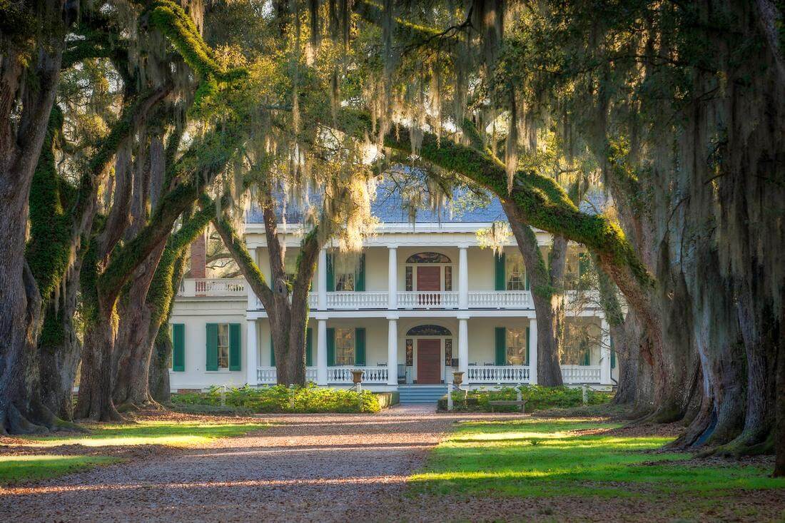 Photo of the facade of the main building Rosedown Plantation, Louisiana - A...