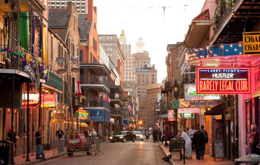 Photo of buildings on Bourbon Street in New Orleans - American Butler