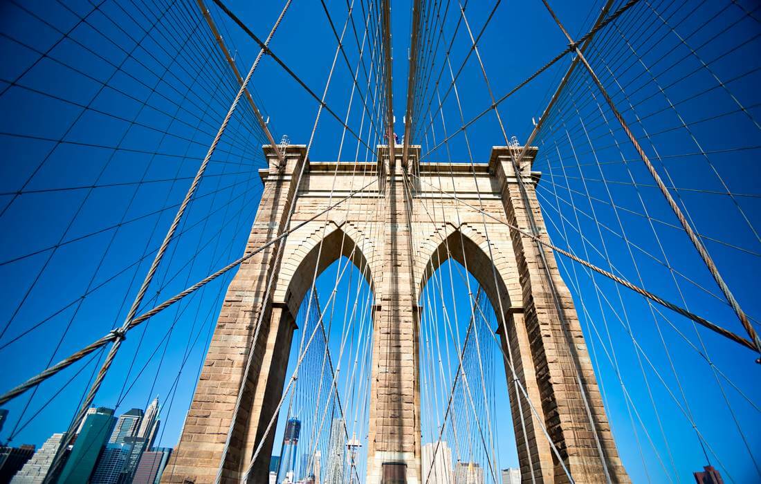 Пешеходные пролеты Бруклинского моста - фото - American Butler