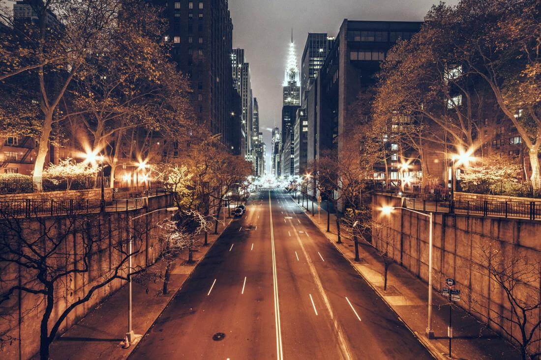 Фото подсветки Chrysler Building, New York City - American Butler