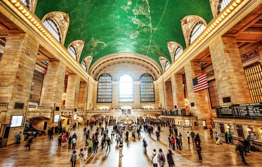 The main hall and exits to the train and subway in Grand Central New York - photo - American Butler