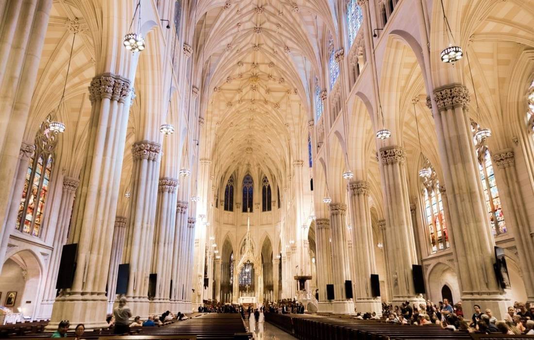Inside St. Patrick's Cathedral, New York City - photo - American Butler