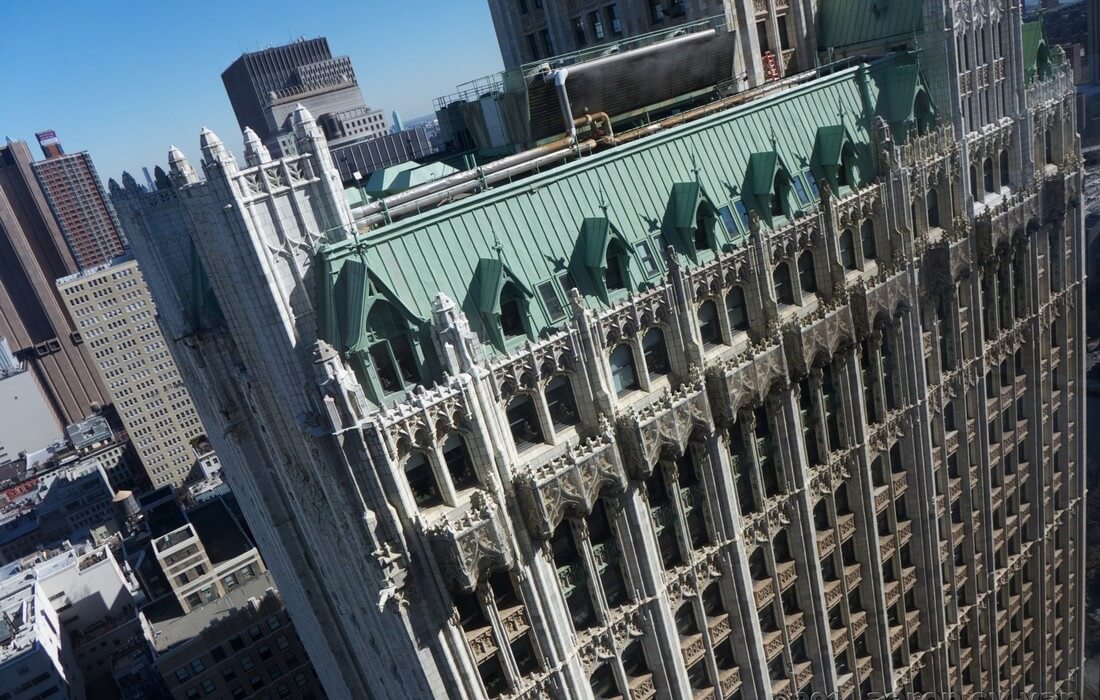 Walls of Woolworth Building in New York - photo - American Butler