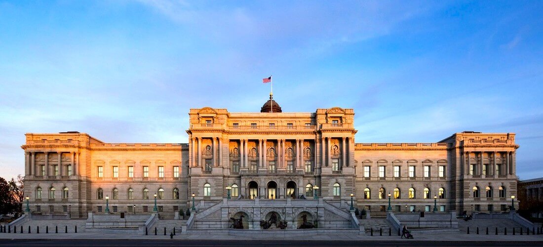 Фото главного здания Библиотеки Конгресса Вашингтона — American Butler