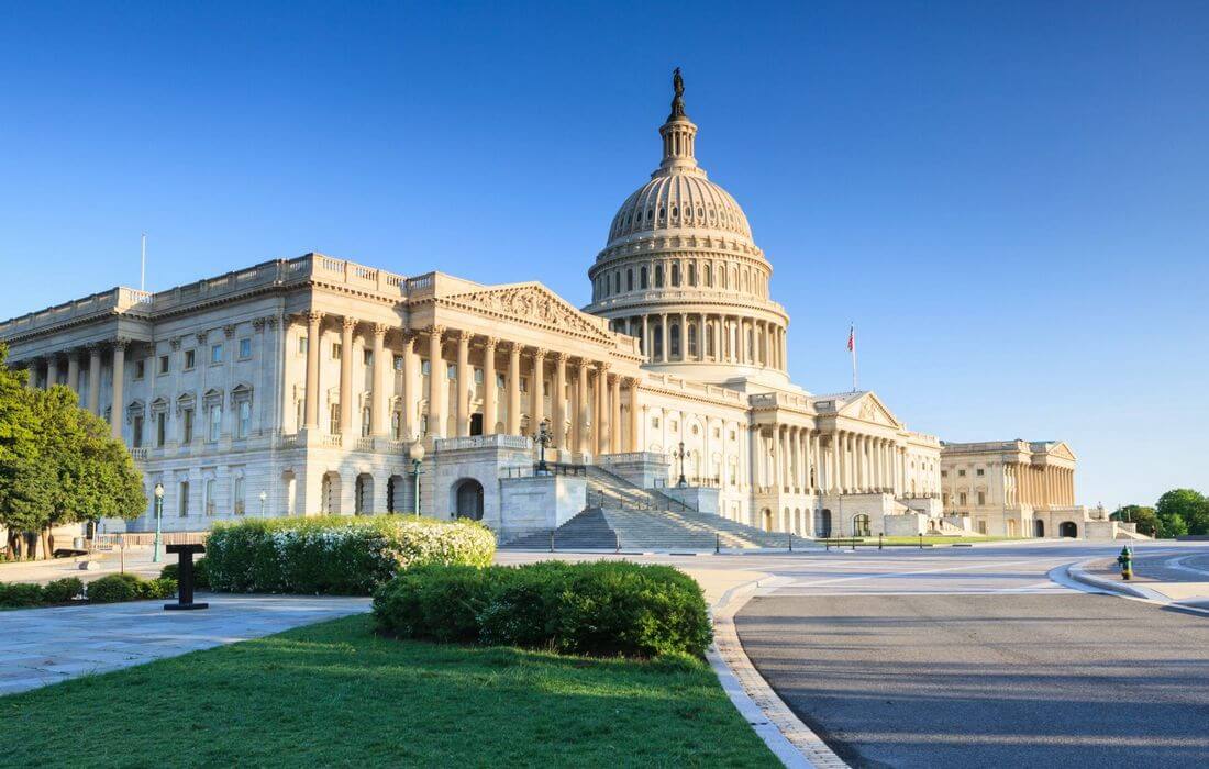 Здание Капитолия в Вашингтоне Ди-Си - фото - American Butler