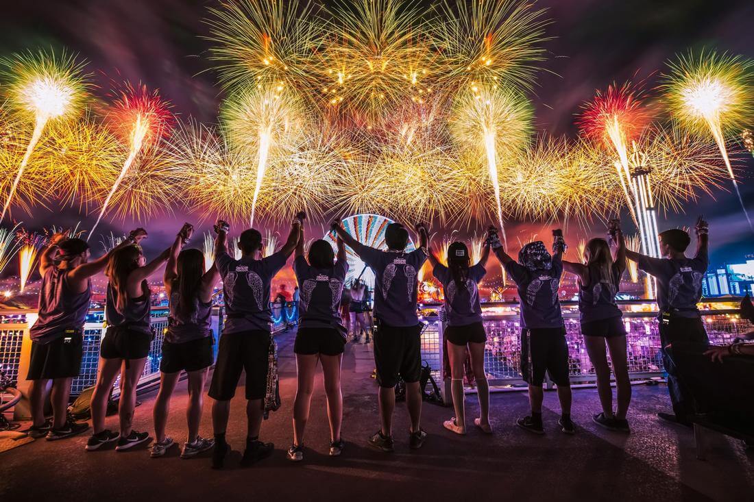 Electric Daisy Сarnival Music Festival, Las Vegas, USA — salute and fireworks photo — American Butler