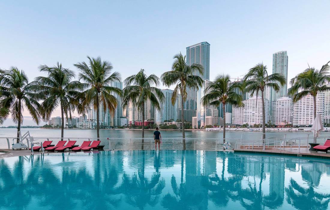 Photos of the pool at the Mandarin Oriental Miami - American Butler