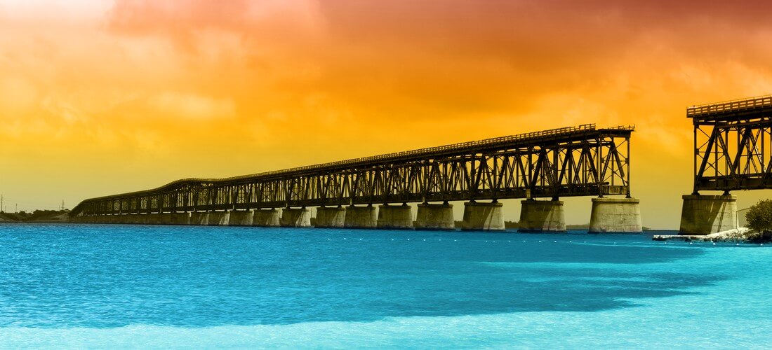 Фото острова Bahia Honda Key и старого железнодорожного моста во Флориде — American Butler