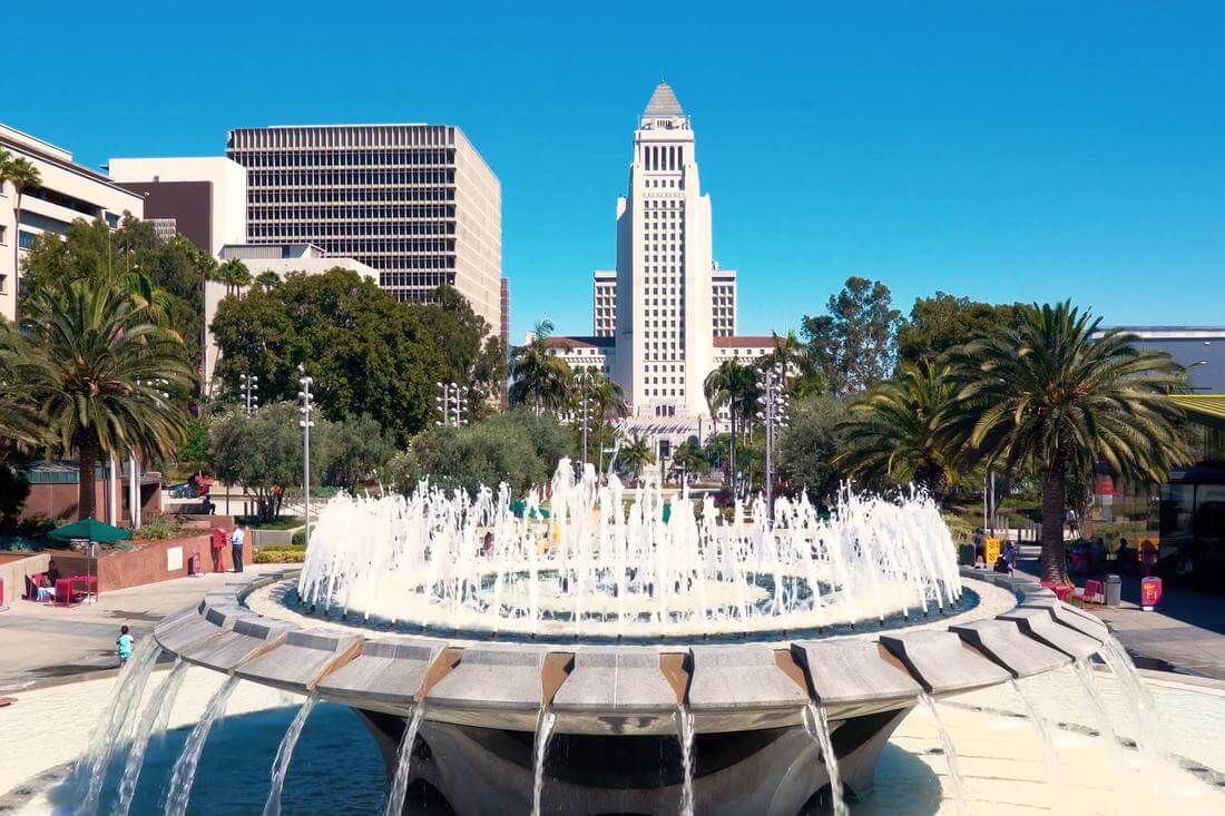 Фото фонтанов в Гранд-парке в Лос-Анджелесе, Калифорния - American Butler