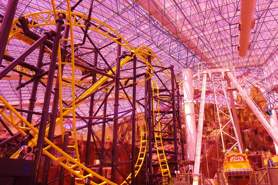 Roller coaster at Adventuredome Indoor Park in Las Vegas — American Butler