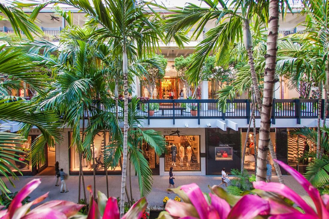 Cost and prices in Miami — photo of the shopping mall Bal Harbor Shops in Miami — American Butler