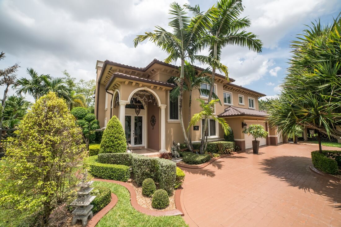 Продажа и аренда недвижимости в Майами-Лейкс — фото дома на продажу — American Butler