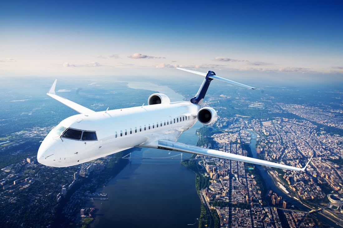 Аренда частного самолета в Майами — фото чартерного рейса в воздухе — American Butler  