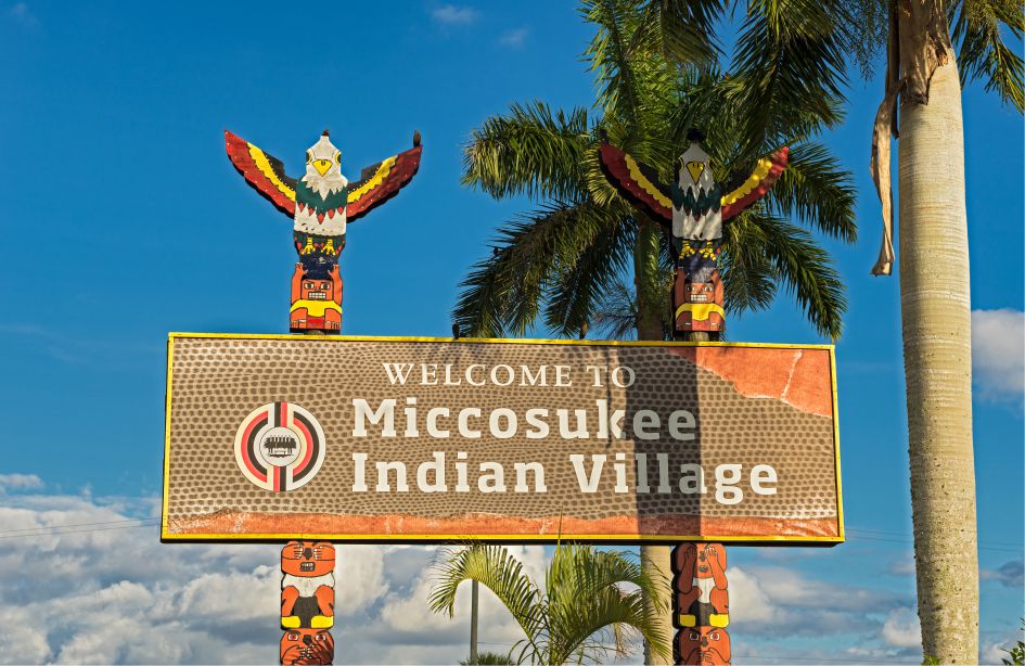 Photo signage Miccosukee Indian Village near Miami - American Butler